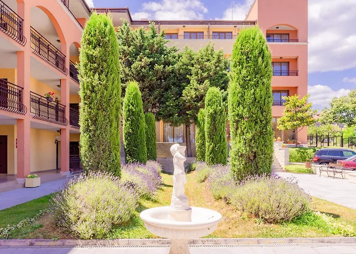 Galeria Aparthotel 3*